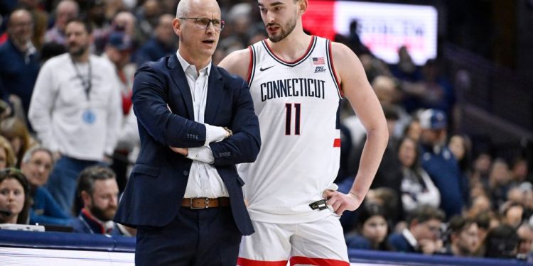 Dom Amore: Forget crowd noise and metrics, UConn men have more important work before March Madness