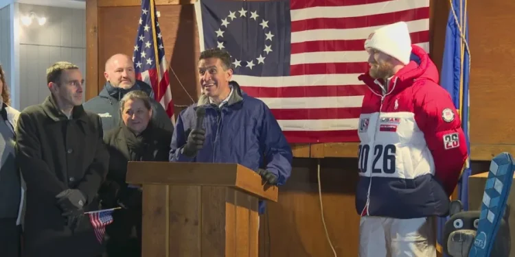 Community welcomes Olympic athlete back to Connecticut