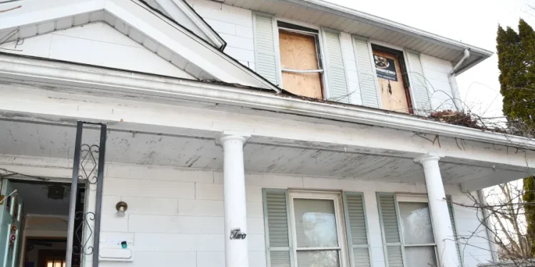 Conservator for alleged Waterbury captive files claim for potential lawsuit against DCF