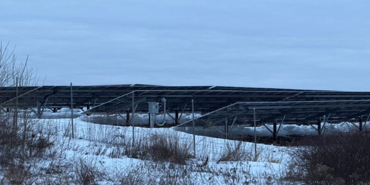 Solar farm one step closer to expanding in East Windsor