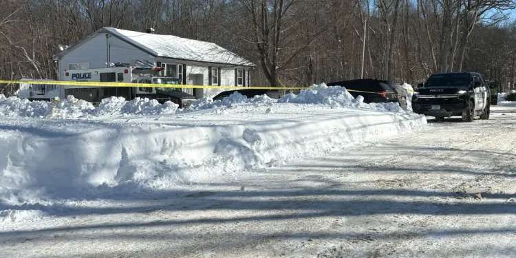 Husband and wife die after husband said he would shoot wife, then himself