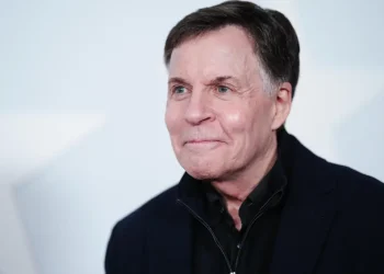 Reunion game: Costas, Collins, Fratello and more NBC voices reunite for 76ers-Spurs game Tuesday