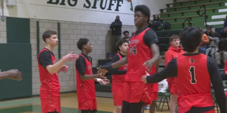 Norwalk defends home court against Stamford, 56-53