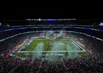 FCC seeks public comment as live sports shift from broadcast TV to streaming