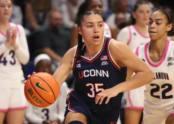 UConn women’s basketball survives first-half scare to clinch Big East championship at Villanova