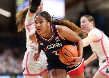 Why Geno Auriemma isn’t surprised by UConn women’s basketball’s late-season struggles
