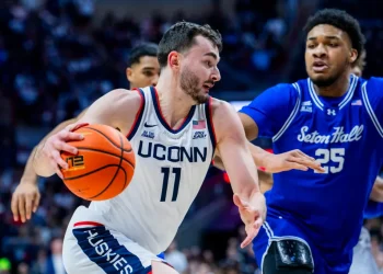 Alex Karaban’s 23 points lead UConn men to 71-67 win over Seton Hall in final home game