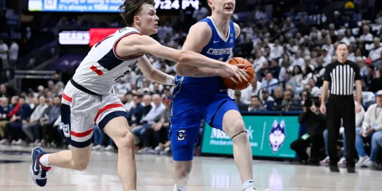 ‘This has been brewing’: UConn’s defensive regression comes to a head in Creighton loss