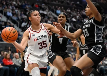 Azzi Fudd’s six 3-pointers power UConn women’s basketball in record-breaking win over Georgetown