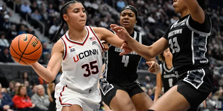 Azzi Fudd’s six 3-pointers power UConn women’s basketball in record-breaking win over Georgetown