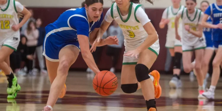 This CT girls basketball team has won 15 straight and is ready for a title push