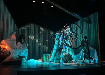 Theater review: Connecticut Rep’s nonverbal take on ‘Peter Pan’ is cool, laid-back and magical