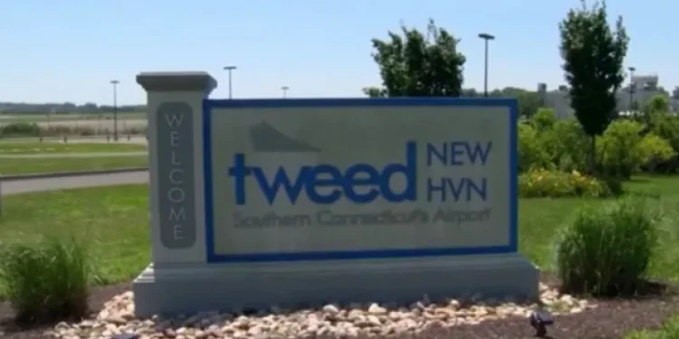 Tweed Airport closes ahead of Sunday's blizzard