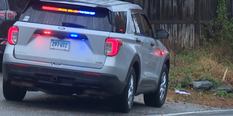 VIDEO: Crash involving injuries closes I-84 East in Newtown