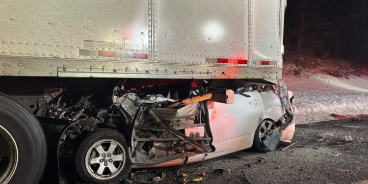One person killed in I-84 crash in Manchester