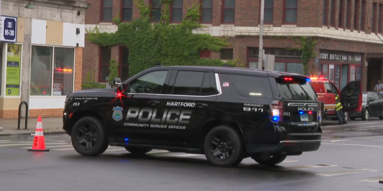 1 person in critical condition after double shooting in Hartford
