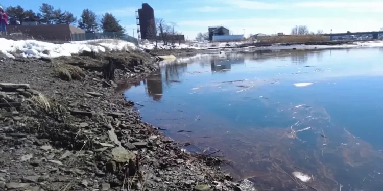 Fishing advisory in effect after West Haven oil spill