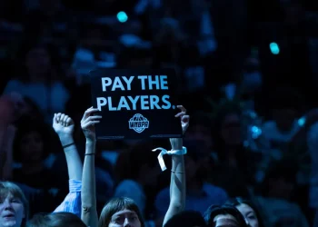 UConn legend writes letter expressing concerns about how WNBA players union handling negotiatons