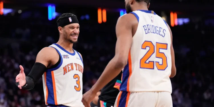 Knicks rout Spurs, 114-89, in performance worthy of NBA title contention