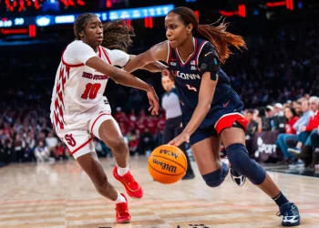 UConn women’s basketball routs St. John’s at Madison Square Garden to complete perfect regular season