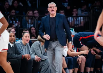 Is unbeaten UConn women’s basketball better than 2025 title team? Geno Auriemma doesn’t think so