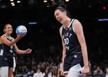 UConn legends Breanna Stewart, Paige Bueckers savor NYC stage in Unrivaled semifinals