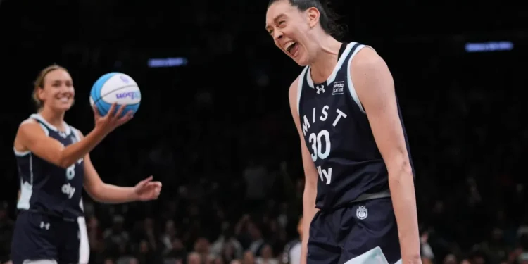 UConn legends Breanna Stewart, Paige Bueckers savor NYC stage in Unrivaled semifinals