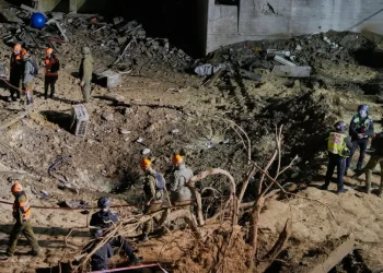 Live updates: Trump says U.S. will ‘obliterate' Iran's power plants if it doesn't open Strait of Hormuz