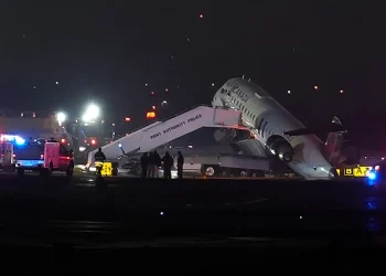 Pilot, co-pilot killed after plane collides with truck on runway at LaGuardia Airport