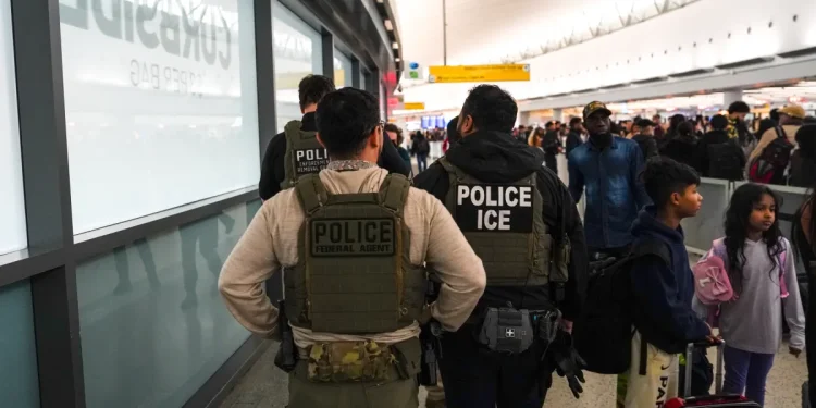 ICE officers aren't trained in airport security. Can they help ease long lines?