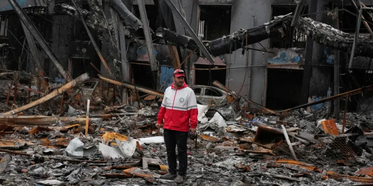 Live updates: Regional powers to meet in Pakistan to discuss how to end Mideast fighting