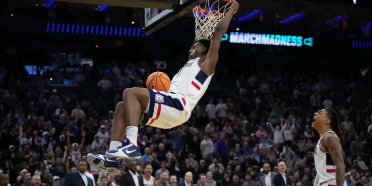After tough opener, UConn men focused on advancing in NCAA Tournament