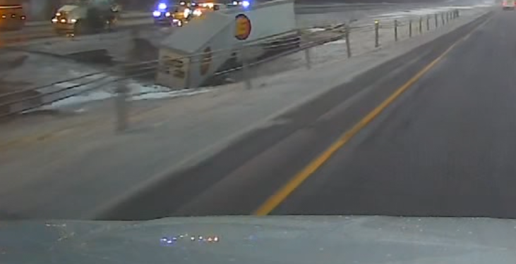 DOT plow truck involved in tractor-trailer crash on I-84 East in Southington