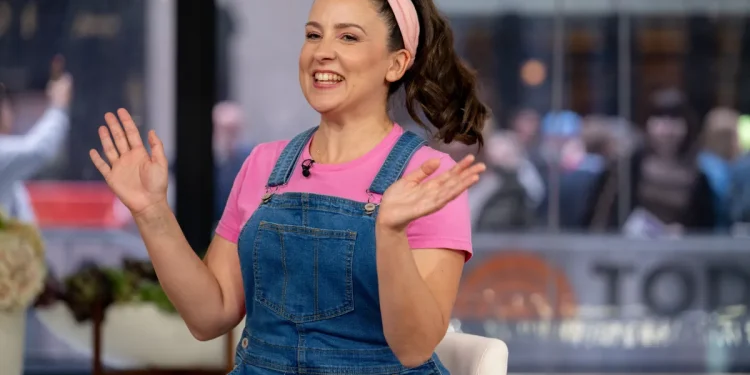 Children's entertainer Ms. Rachel has a new cause: Freeing kids from ICE detention