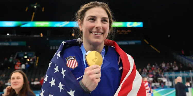 U.S. gold medalist Hilary Knight reveals she played at Olympics with torn MCL