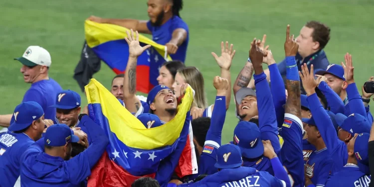 Venezuela stuns Team USA 3-2 to win nation's first World Baseball Classic