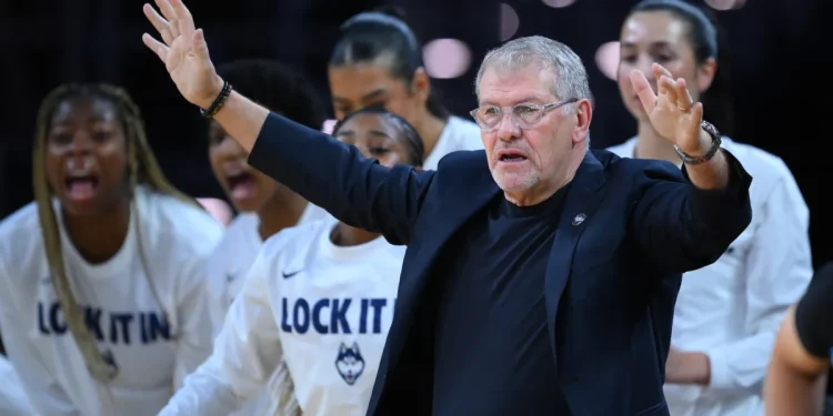 Geno Auriemma takes aim at the NCAA over the women's double-regional format in March Madness