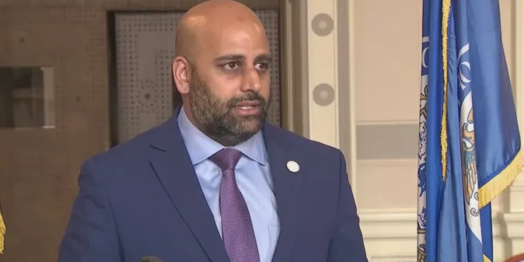 Hartford Police Union criticizes mayor's decision to fire officer who fatally shot man