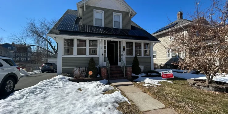 Non-profit helps Connecticut residents overcome barriers to homeownership