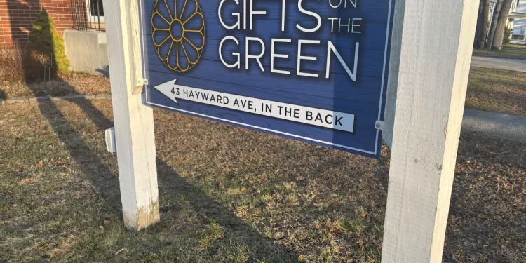 Artists, vendors frustrated over payment issues from Colchester business