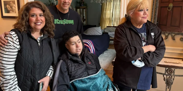 Farmington community holds car parade for teen battling aggressive cancer