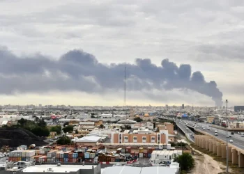 Iran receives ceasefire plan from the US but dismisses idea of negotiating