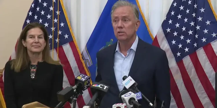 Lamont vetoes portions of sweeping Democrat bill