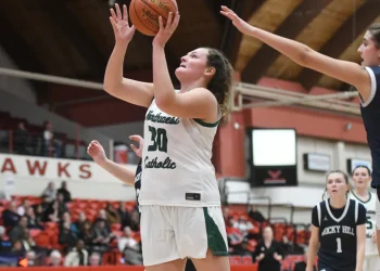 This CT girls basketball team won three state titles but not a conference title – until Monday
