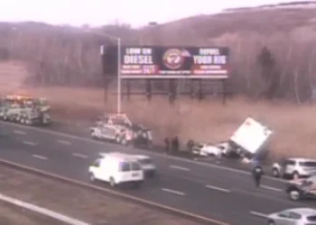 Tank fuel rupture causes traffic on I-91 in New Haven