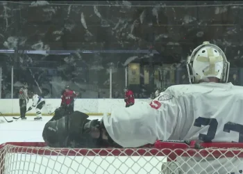 New Haven police, firefighters face off on the ice