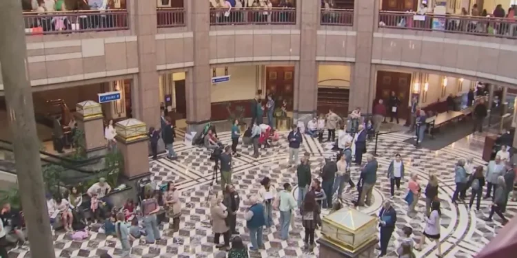 Proposed homeschooling regulations and changes to vaccine policies bring thousands to Connecticut Capitol