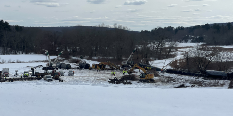 Stafford Road in Mansfield to close for several hours for train derailment cleanup