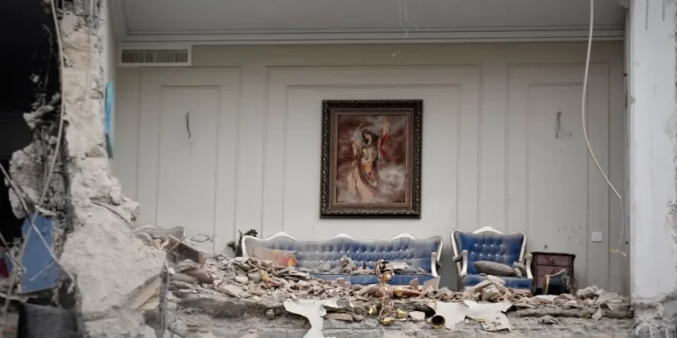 Strikes hit Iran and Tehran targets Israel and Gulf states amid mixed signals over talks to end war