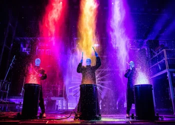 Unique alien antics of Blue Man Group look to invigorate the Waterbury Palace